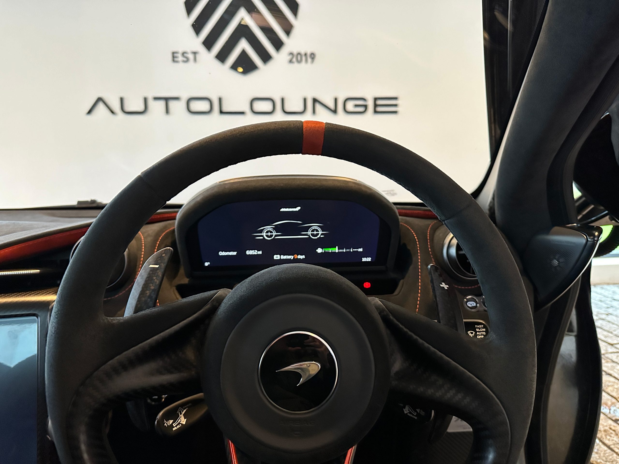 The Auto Lounge